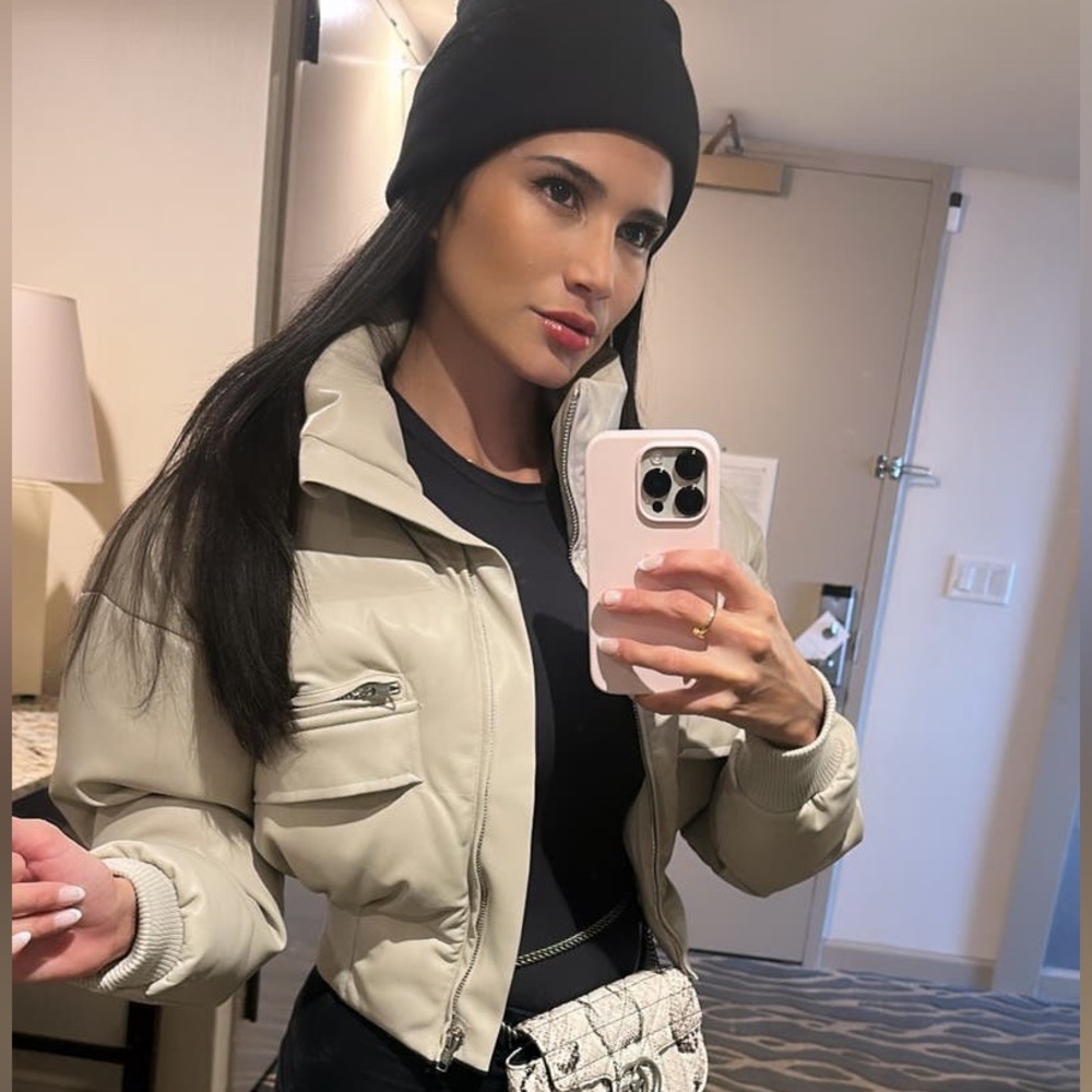 Saunders Collective Off White Faux Leather Puffer Jacket